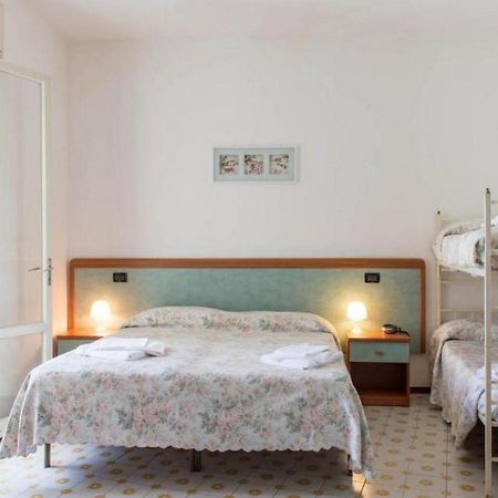 Hotel Levante Sul Mare Lido Di Savio Extérieur photo